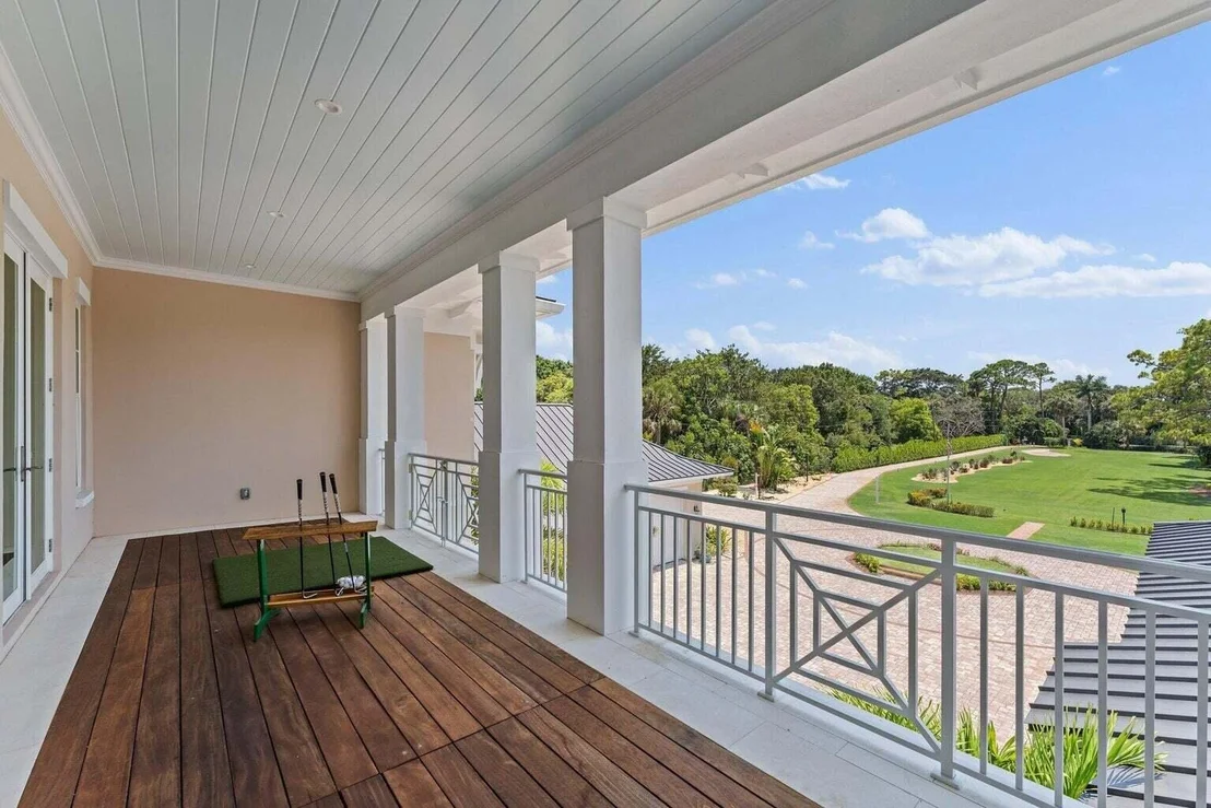 Photo of 5874 Pennock Point Road