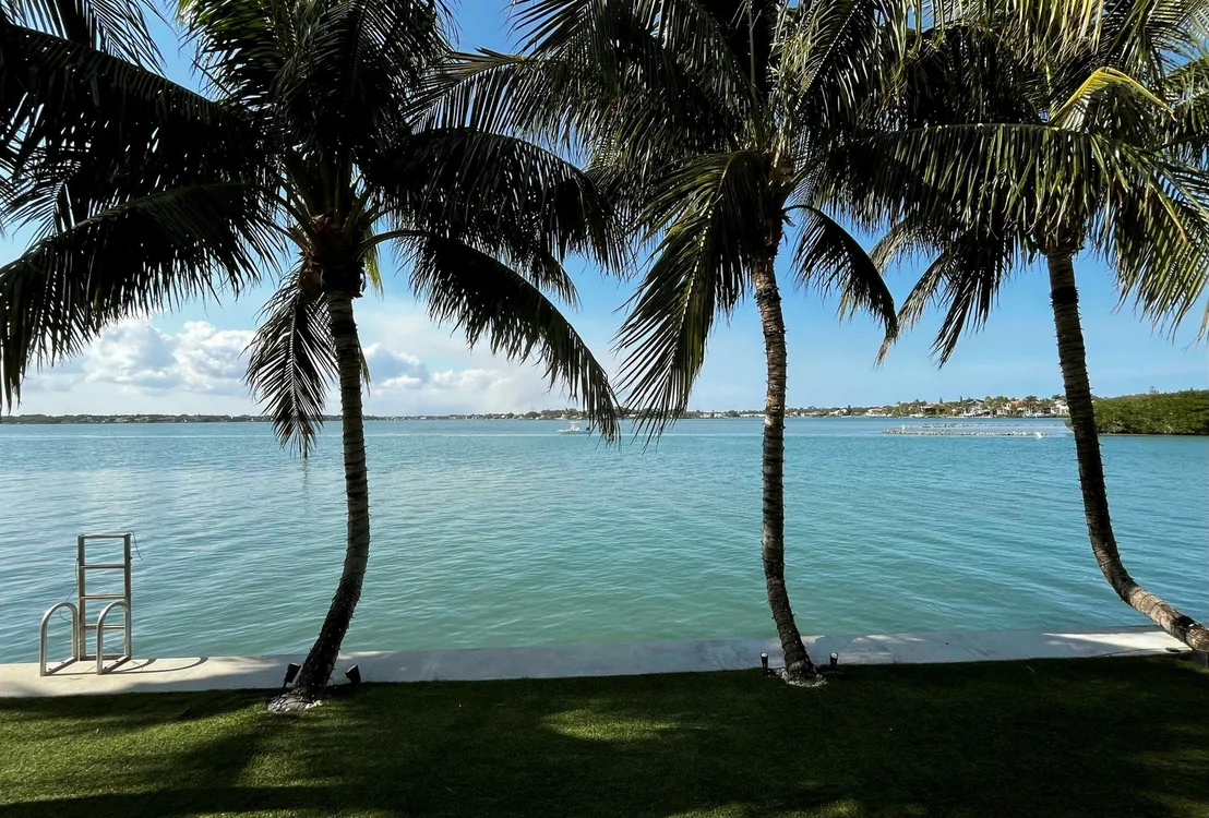 Photo of 972 Marlin Drive