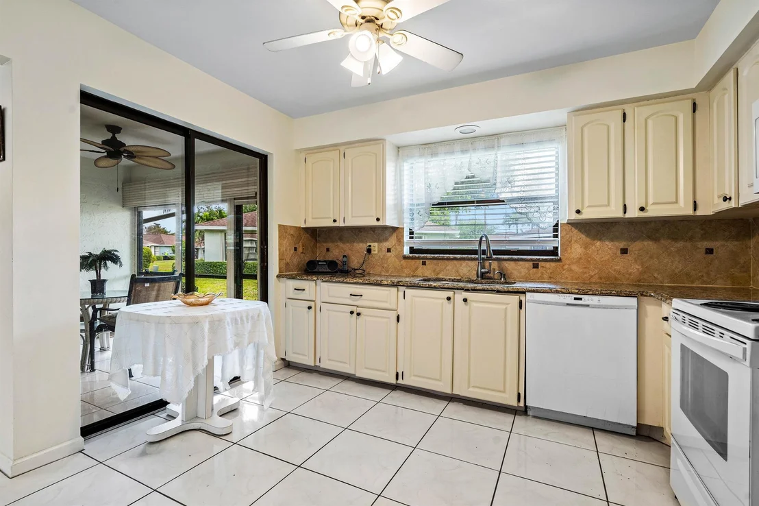 Photo of Unit A at 4350 Pear Tree Circle