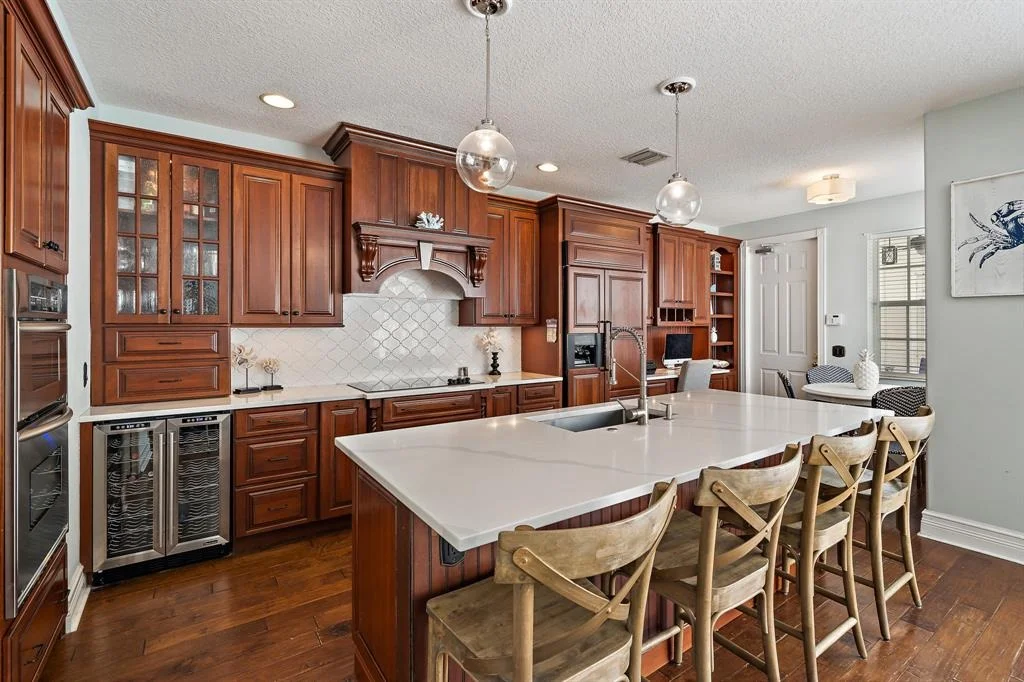 Photo of 120 Date Palm Drive