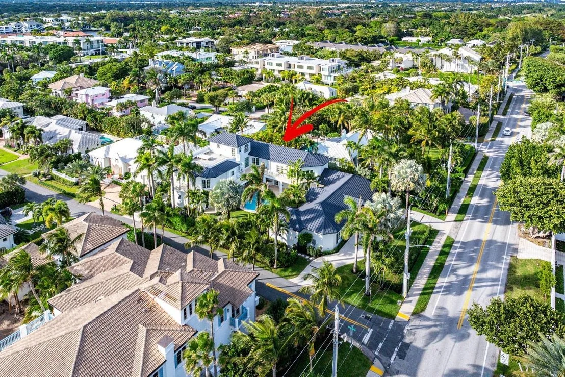 Photo of 720 N Ocean Boulevard