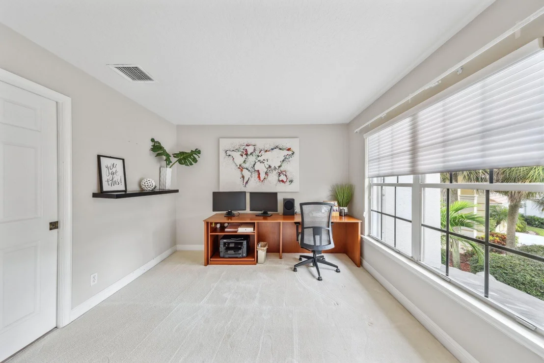 Photo of 423 Meadowlark Drive