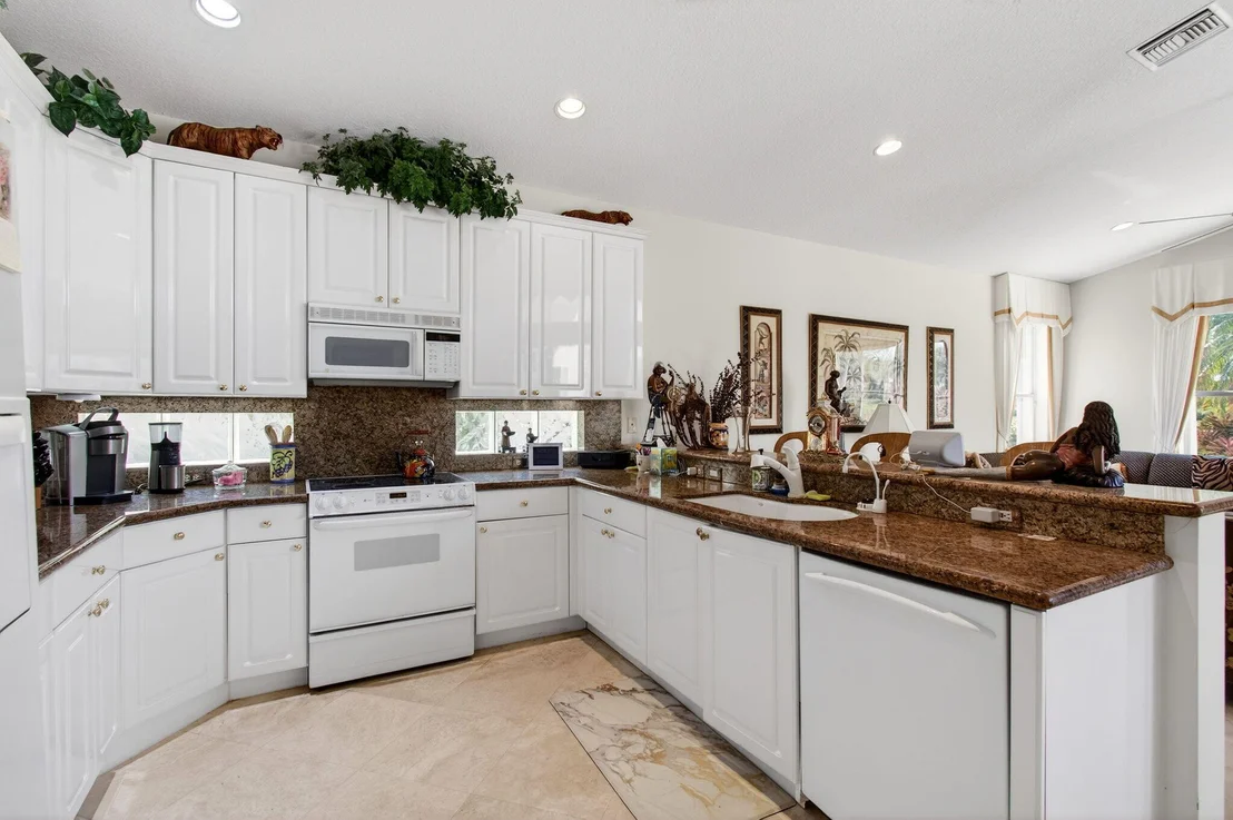 Photo of 6850 Fiji Circle