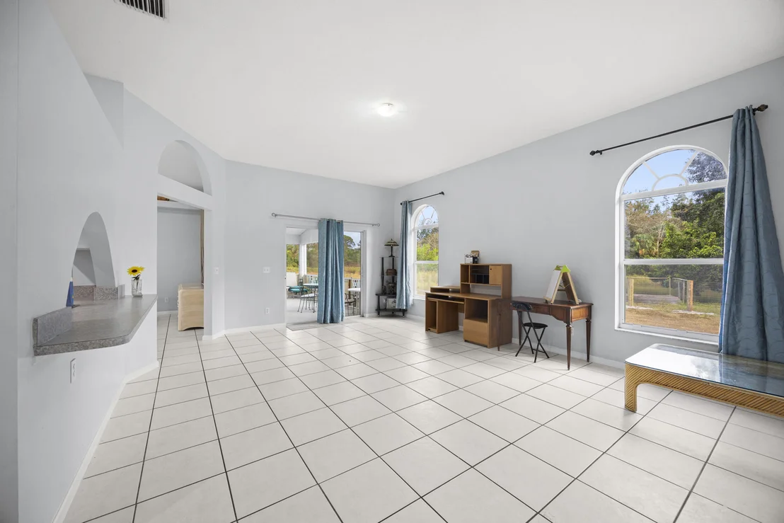 Photo of 4584 Windmill Road