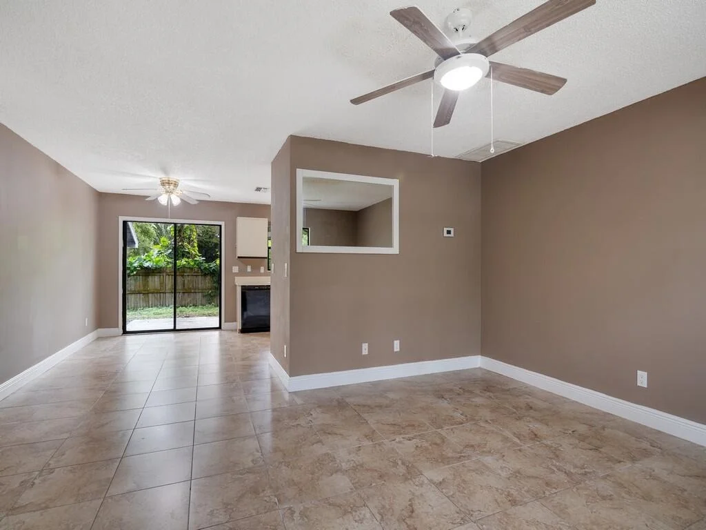 Photo of 6125 7th Lane