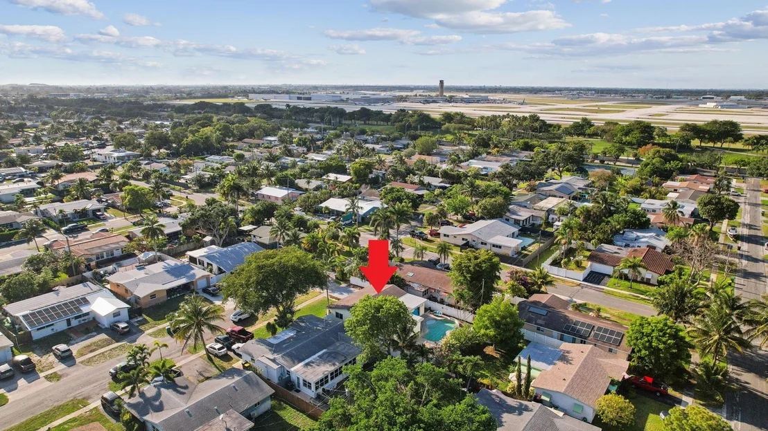 Photo of 718 NW 9th Avenue