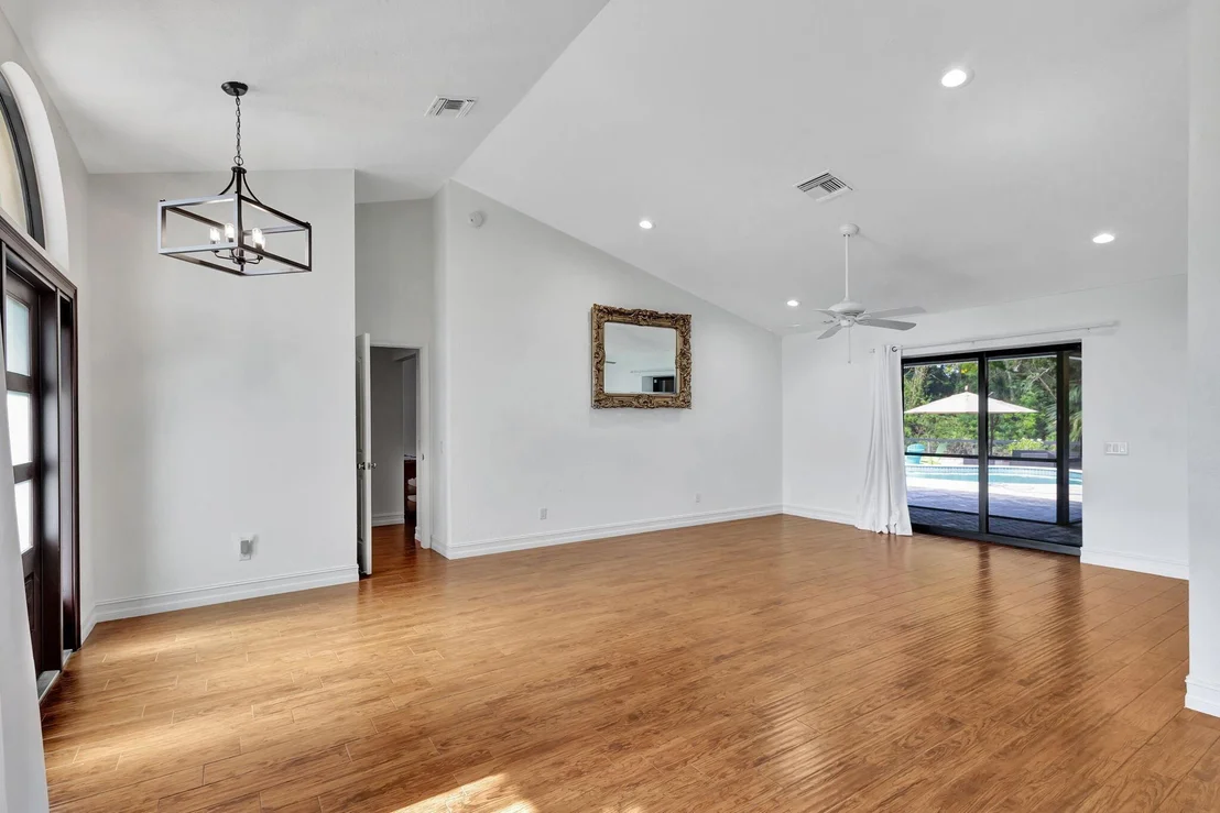 Photo of 16985 Haynie Lane