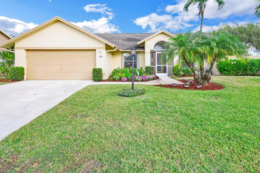 Photo of 12871 Upper Cove Drive