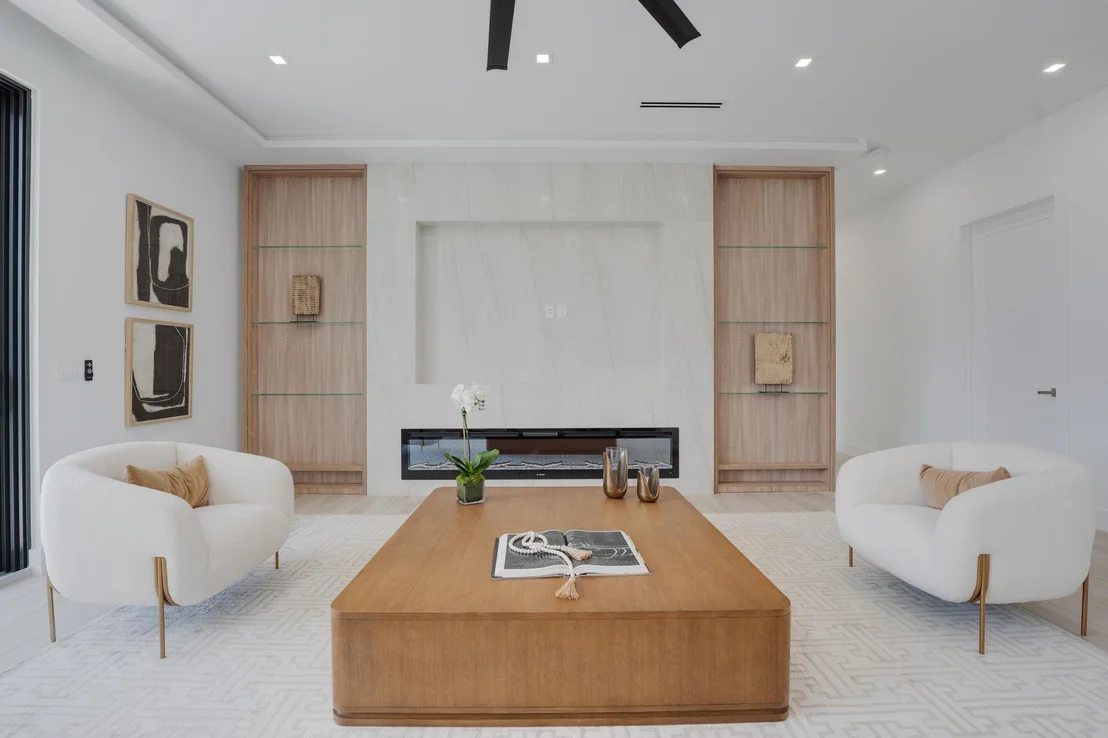 Photo of 948 Banyan Drive