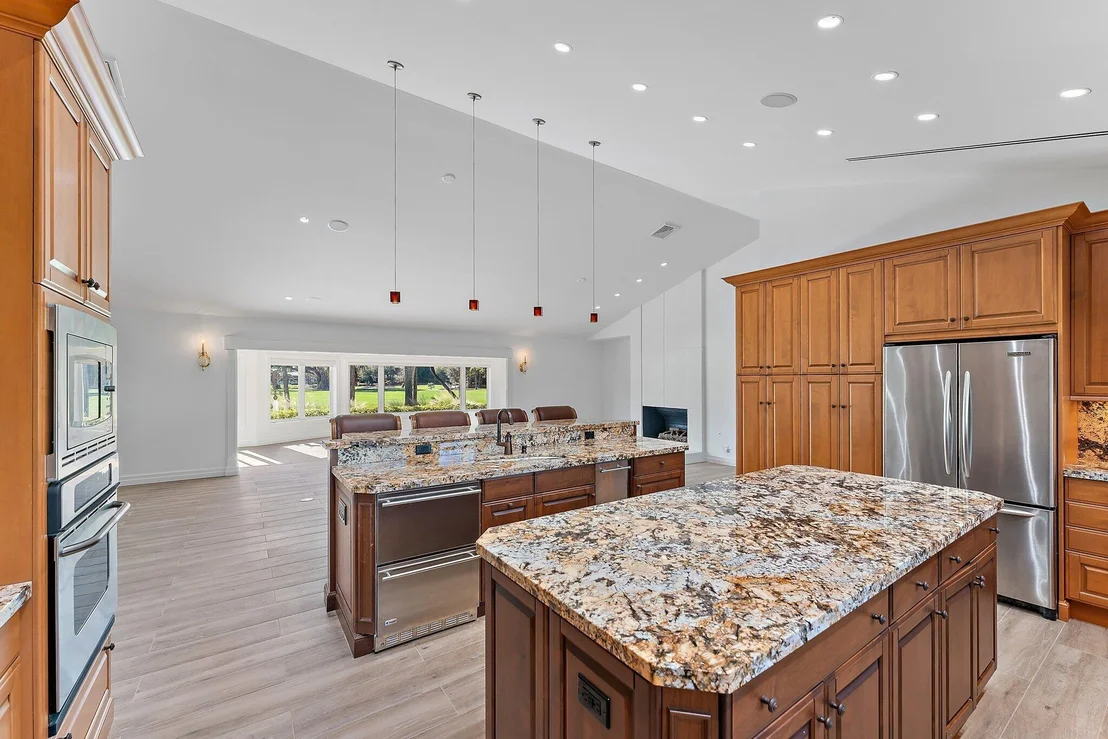 Photo of 209 Fairway W