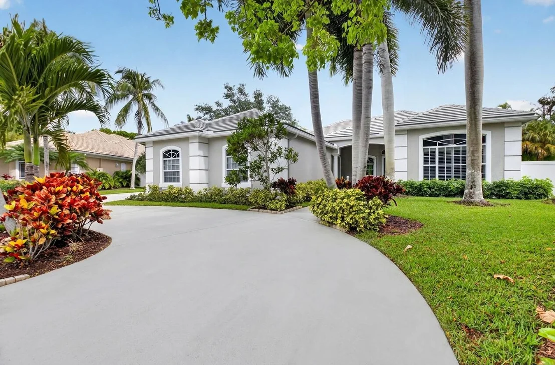 Photo of 4880 Glenn Pine Lane