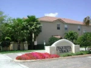 Photo of Unit H at 103 Lighthouse Circle
