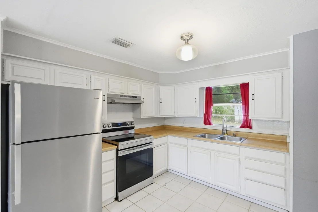 Photo of 601 Russ Road