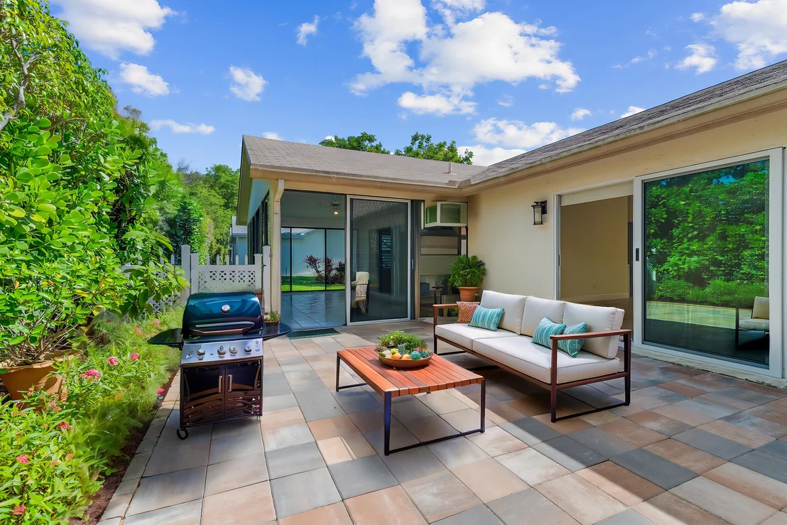 Photo of 2685 Riviera Drive