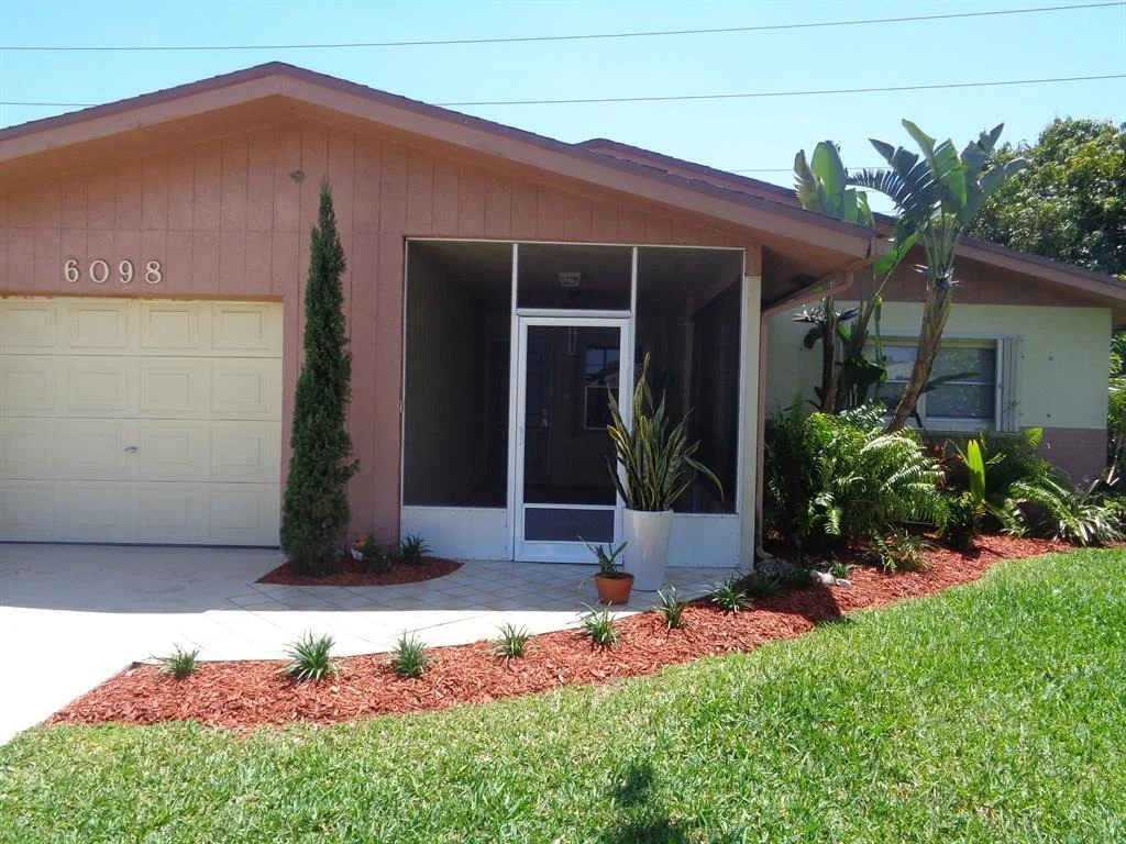 Photo of 6098 Stanley Lane