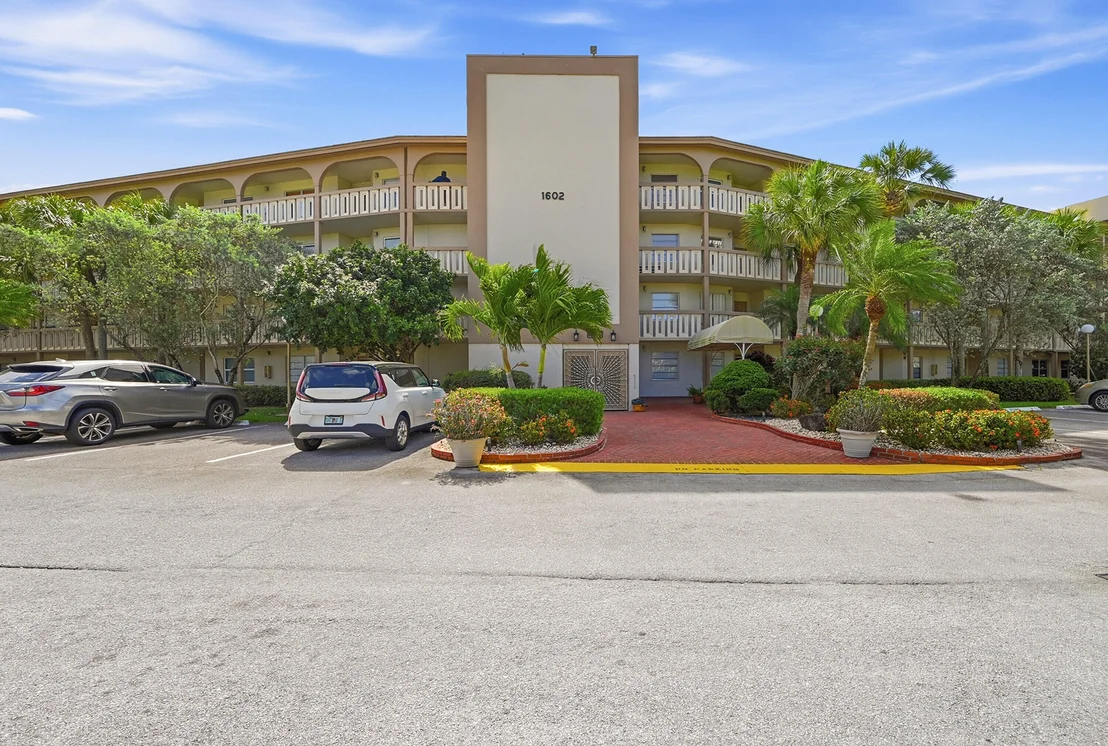 Photo of Unit K2 at 1602 Abaco Drive