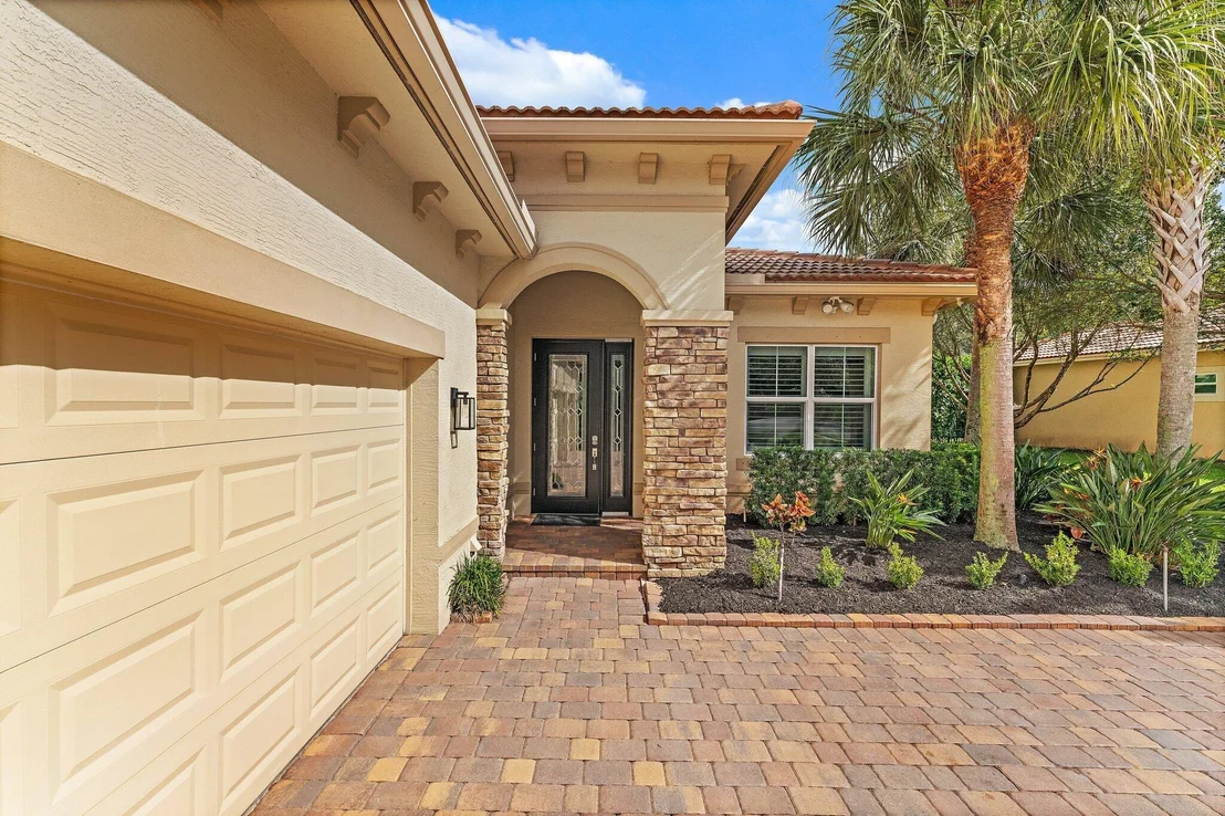 Photo of 8337 SW Marin Drive