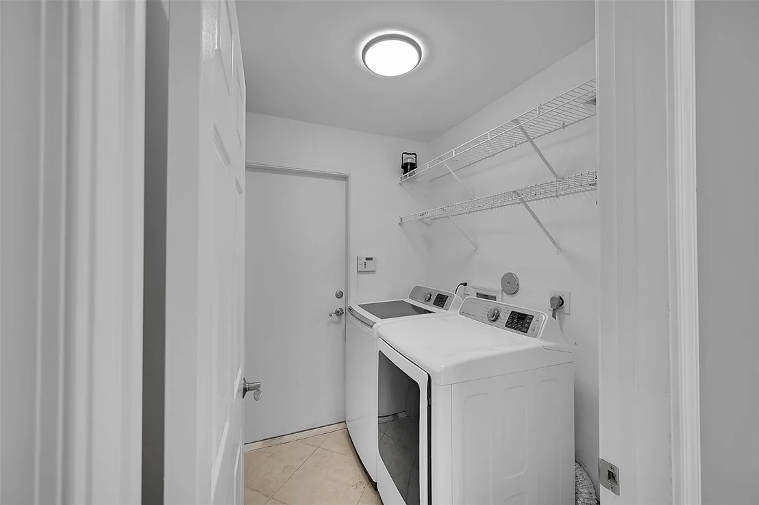 Photo of 8236 White Rock Circle