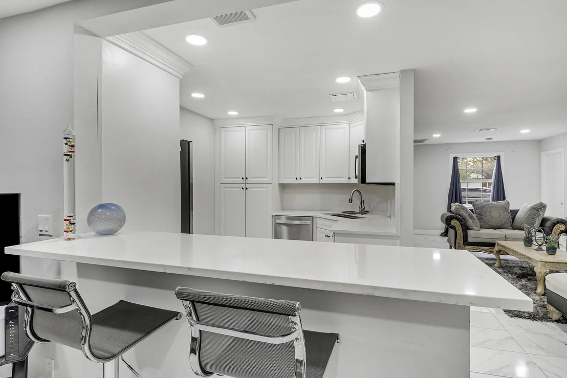 Photo of 935 Orange Drive