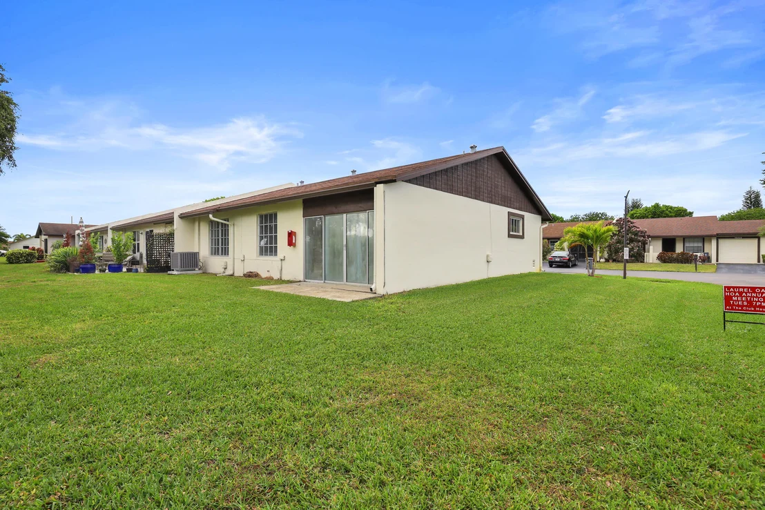 Photo of 16004 Laurel Oak Circle