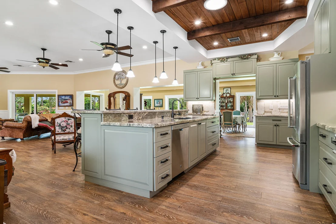 Photo of 6624 Dillman Road