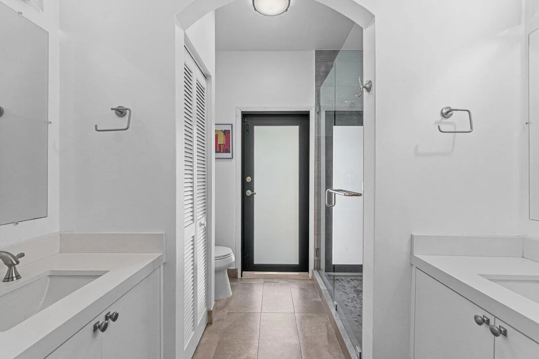 Photo of 959 Parkside Circle N
