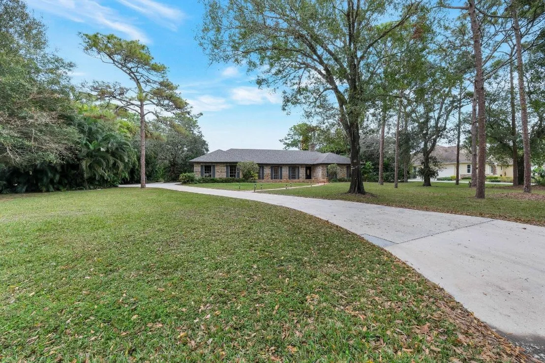 Photo of 10466 Trailwood Circle