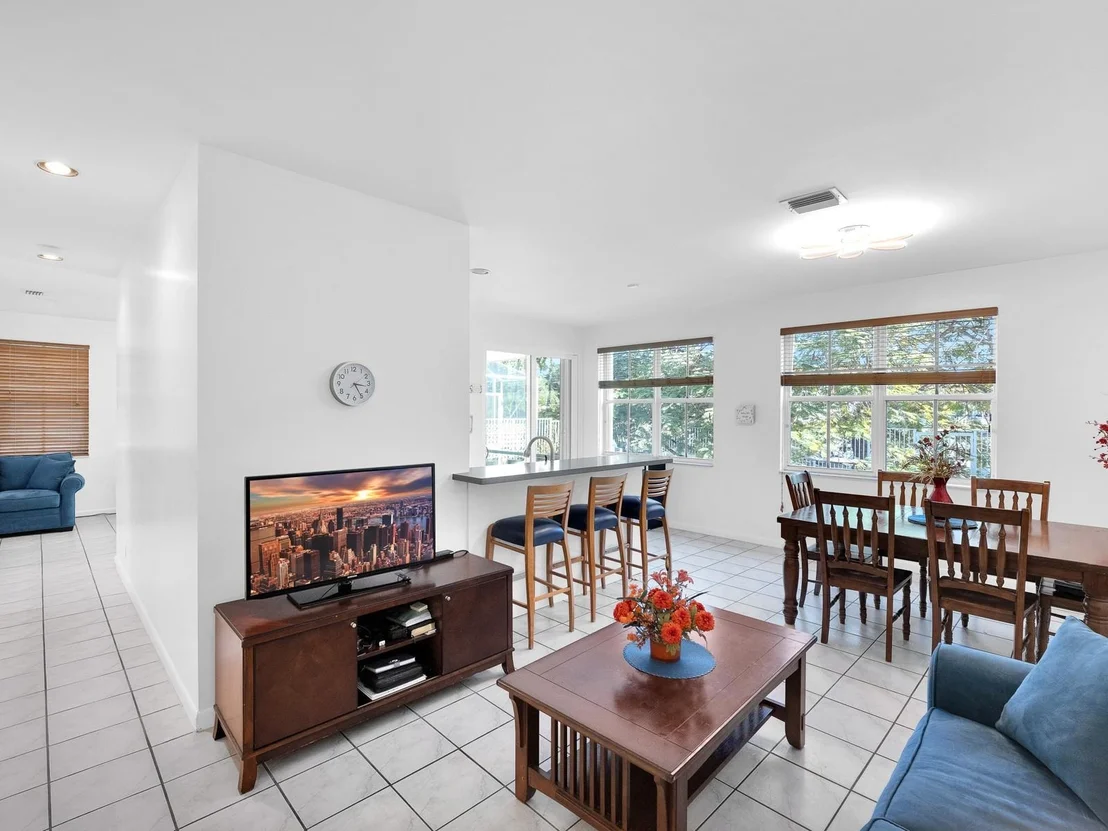 Photo of 820 Savannah Falls Drive