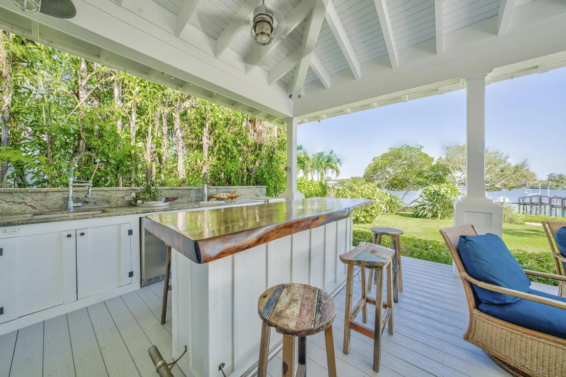 Photo of 5270 Pennock Point Road