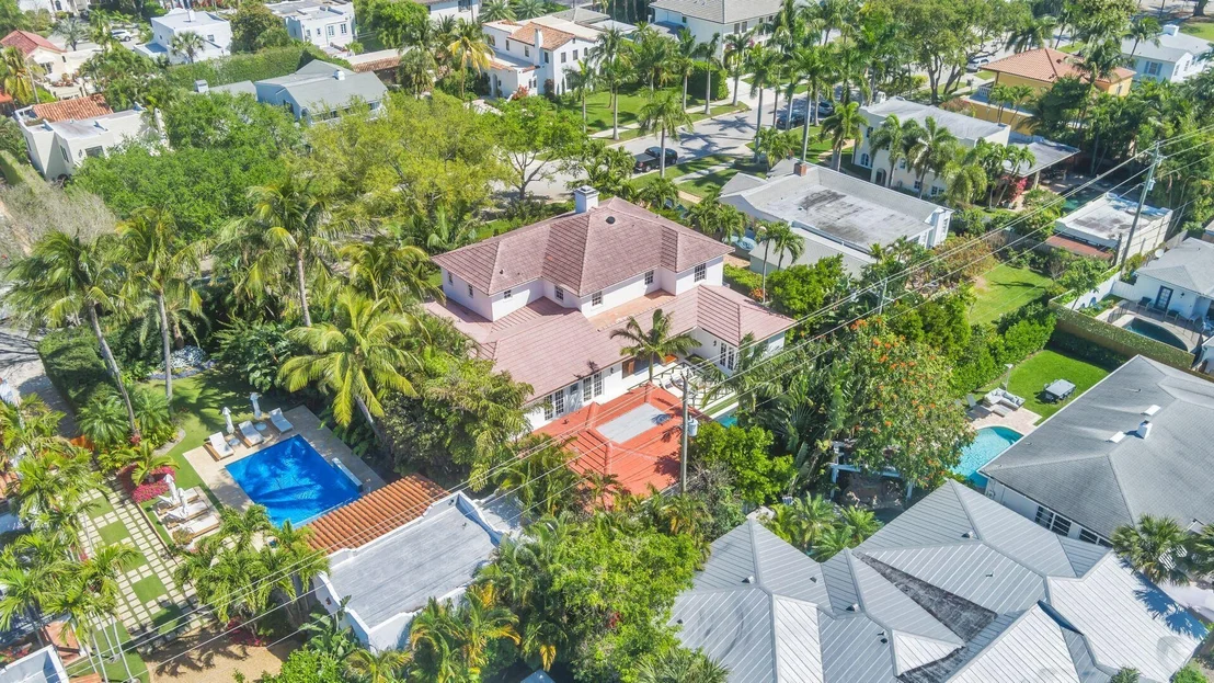 Photo of 220 Dyer Road