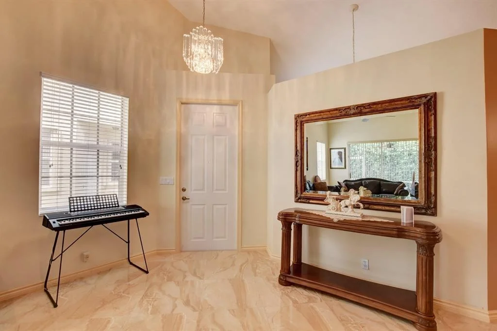 Photo of 6164 Petunia Road