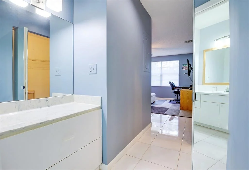 Photo of Unit B at 14200 Nesting Way