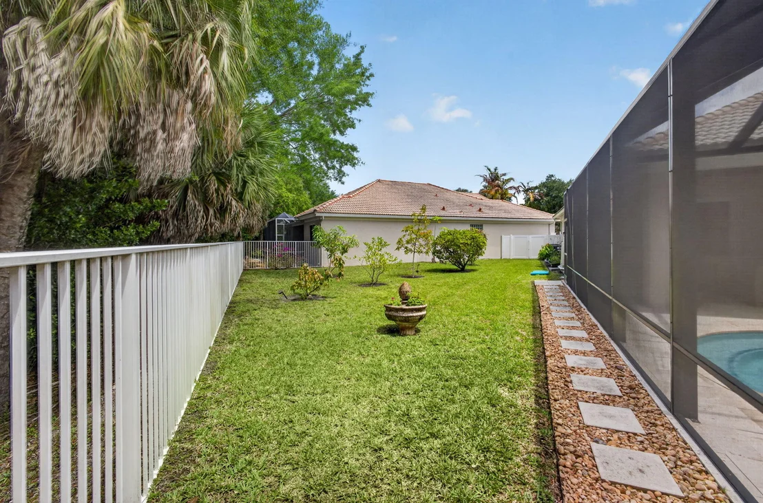 Photo of 8642 Plum Cay