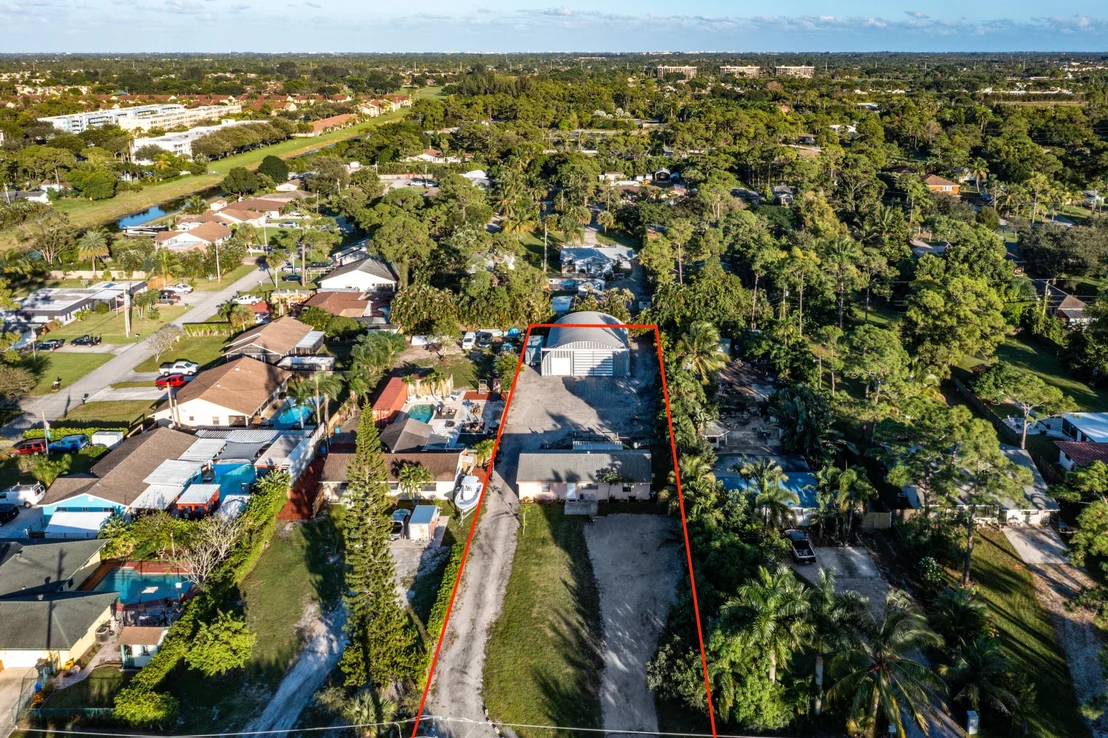 Photo of 5104 2nd Road