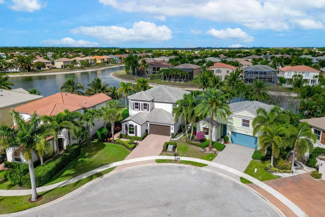Photo of 9724 Phipps Lane