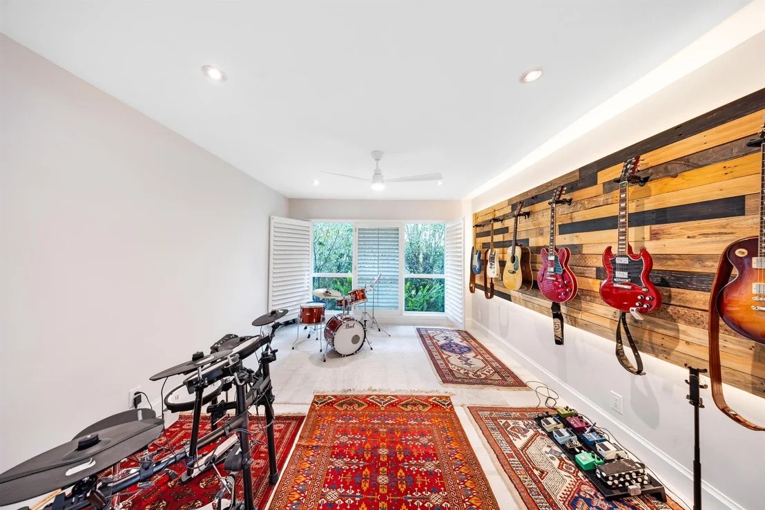 Photo of 5108 Pineview Circle