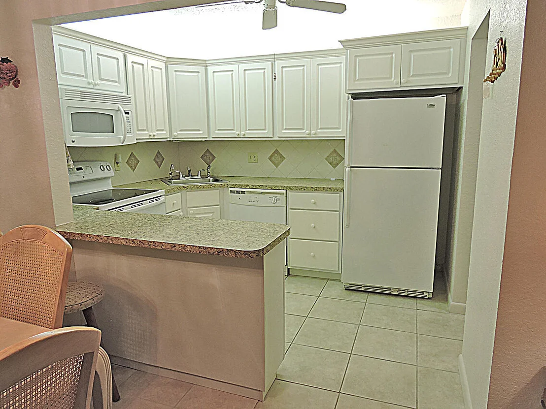 Photo of Unit D1 at 341 Pine Ridge Circle