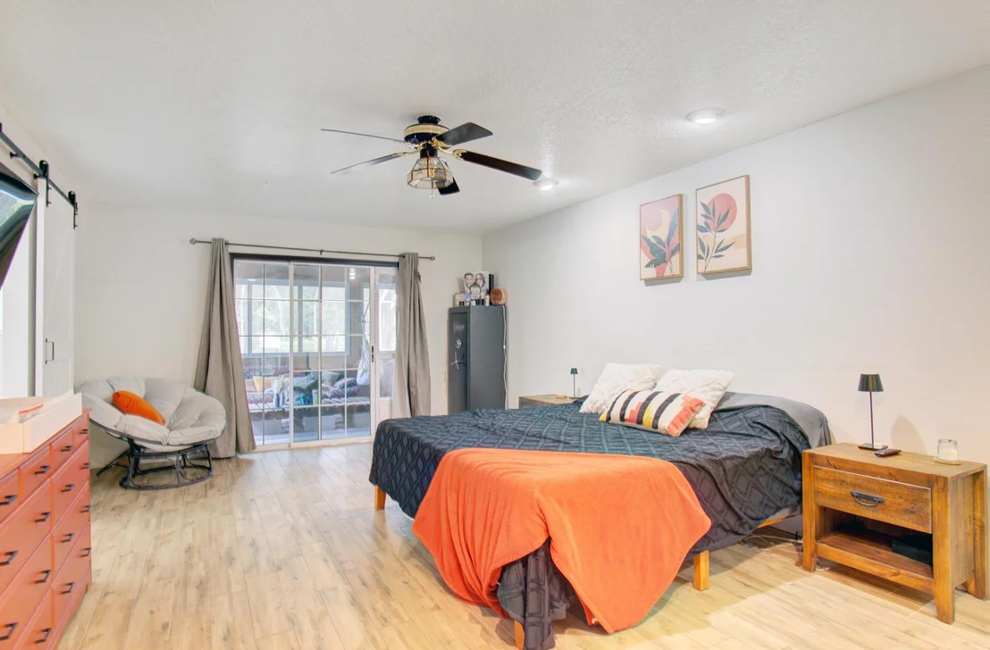 Photo of 4090 Mandarin Boulevard