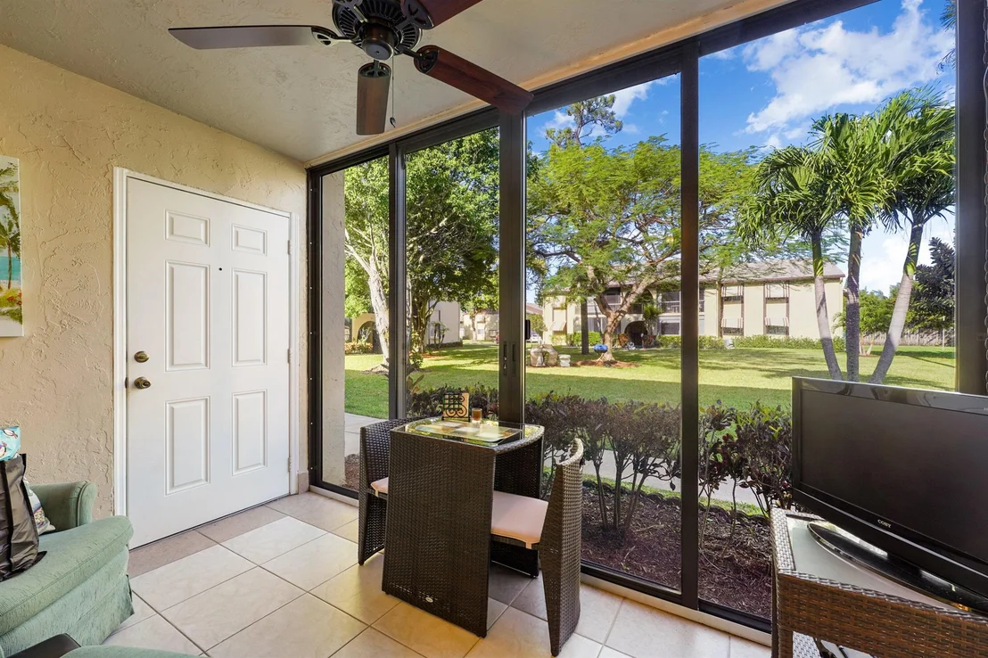 Photo of Unit C1 at 322 Pine Ridge Circle