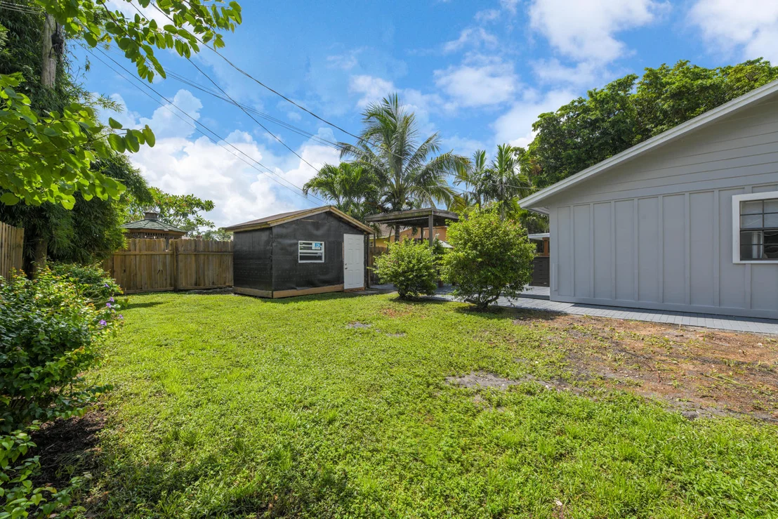 Photo of 7613 Seabreeze Drive