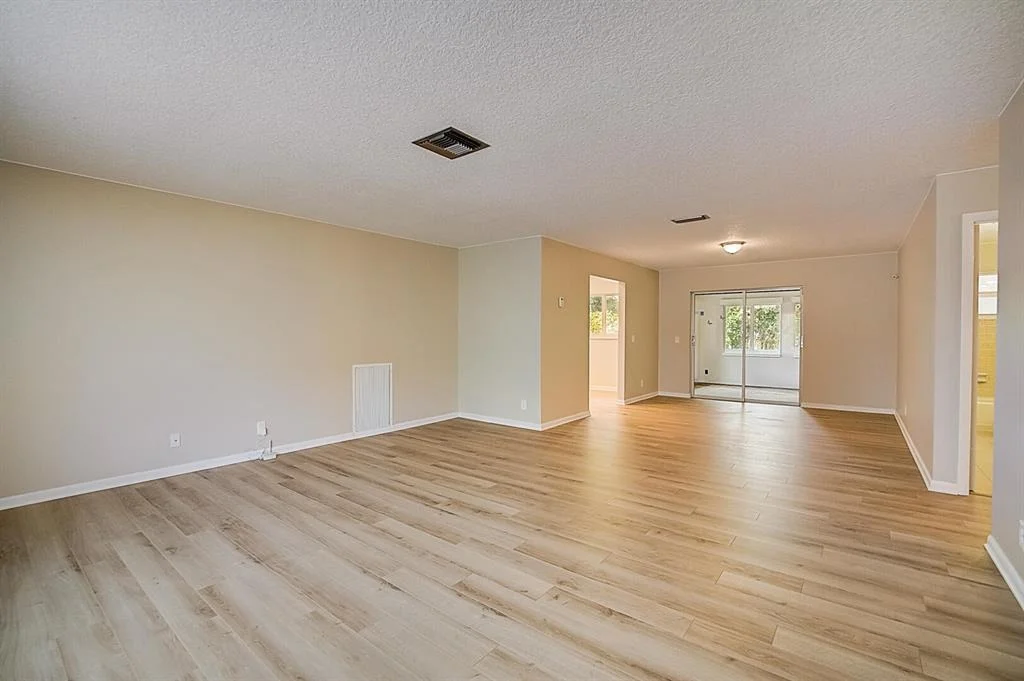 Photo of 6817 Eastview Drive