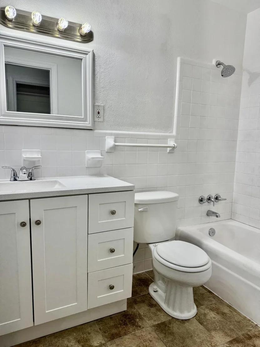 Photo of 1104 SE 8th Drive