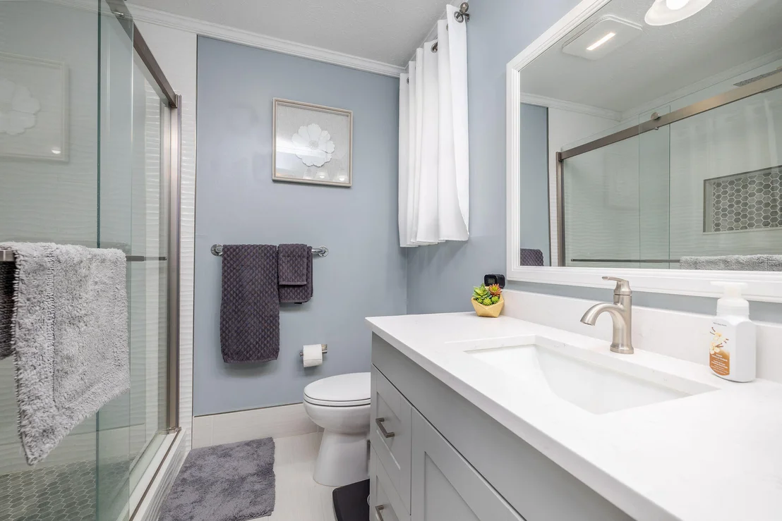 Photo of 8005 Lakeside Way