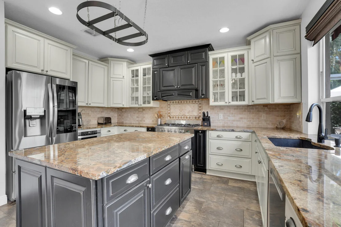 Photo of 471 Oriole Point
