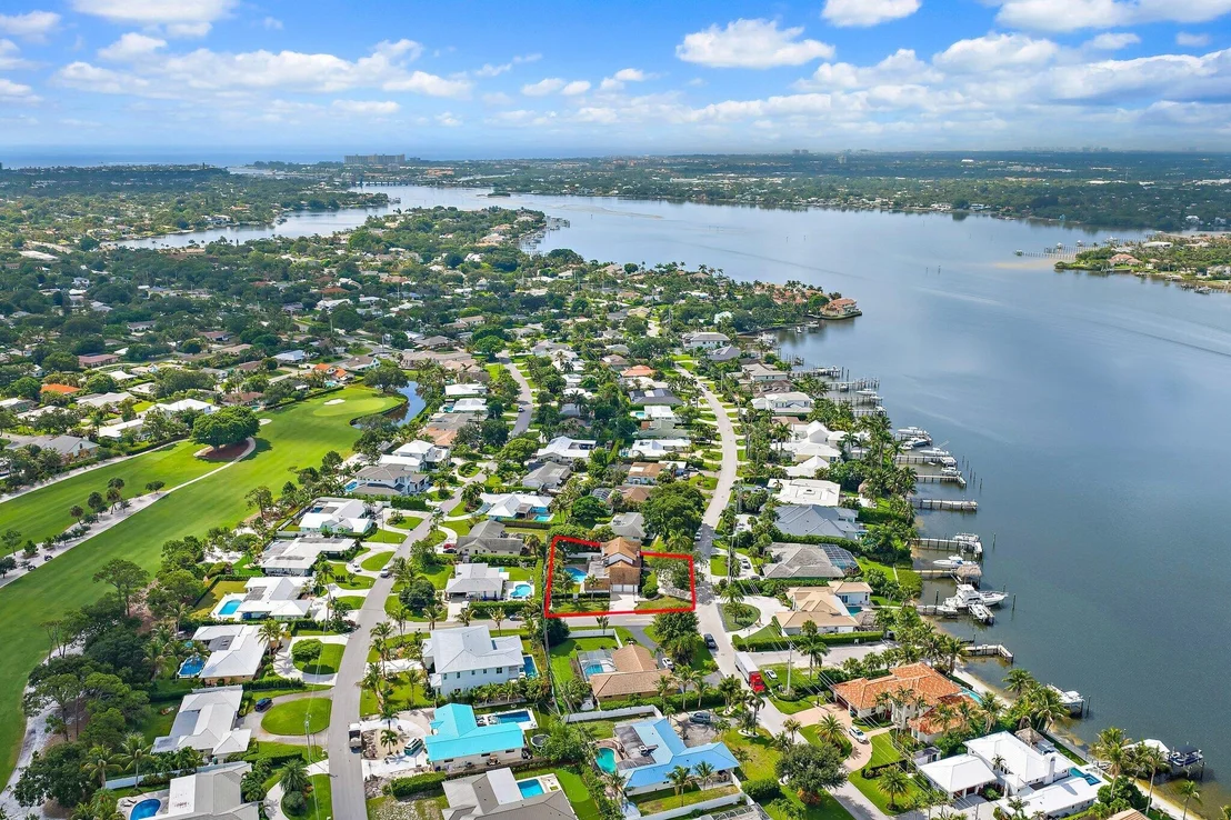 Photo of 88 River Drive