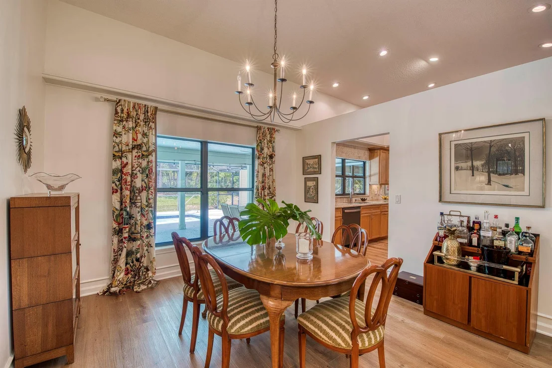 Photo of 18402 Lake Bend Drive