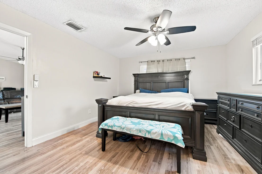 Photo of 18 WINCHMORE Lane