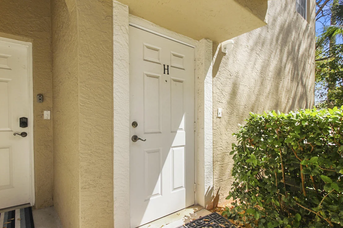 Photo of Unit H at 110 Lighthouse Circle