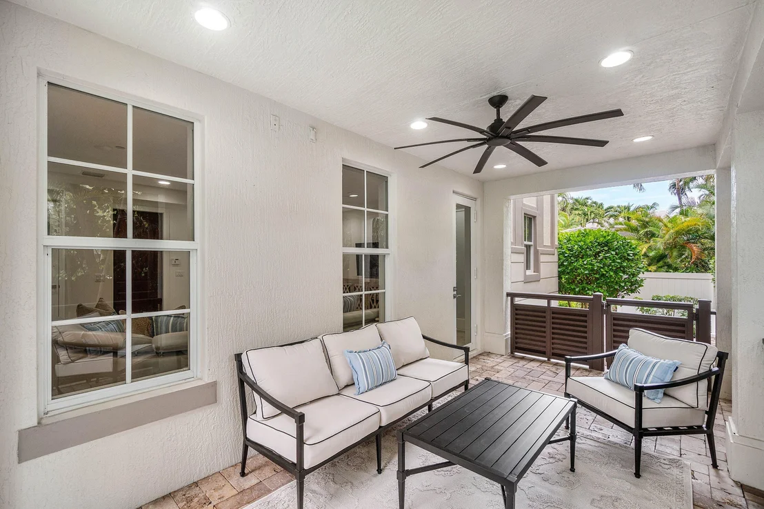 Photo of 1108 Coconut Row