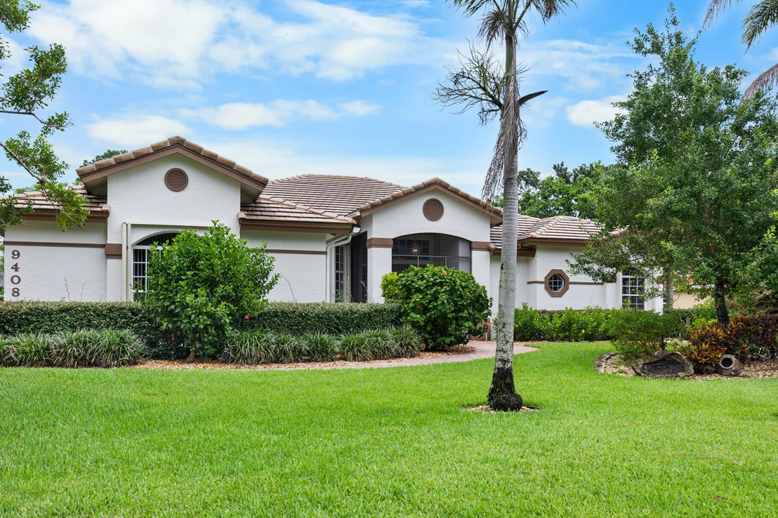 Photo of 9408 Meadowood Drive
